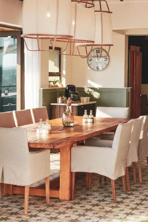 אוצ'יווארונגו Otjiwa Safari Lodge מראה חיצוני תמונה