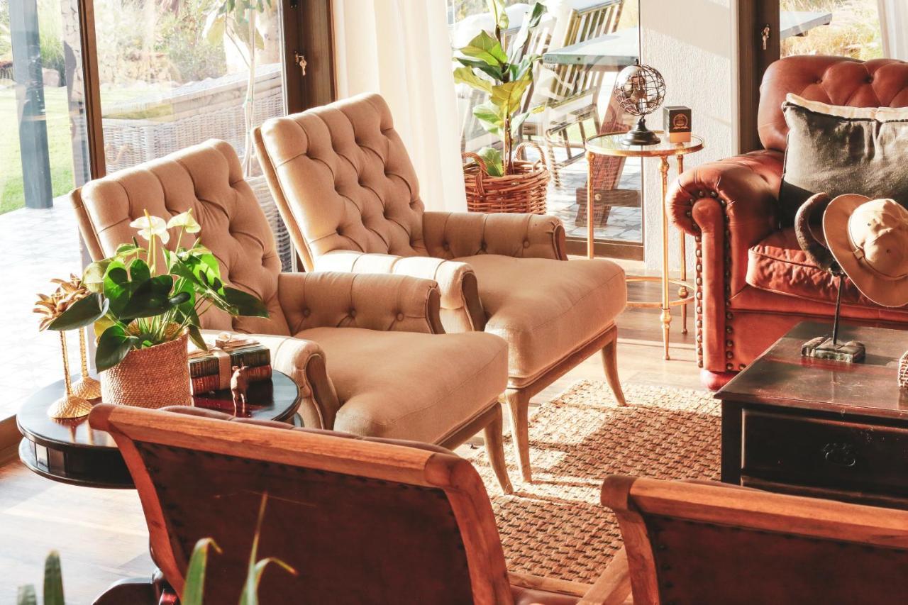 אוצ'יווארונגו Otjiwa Safari Lodge מראה חיצוני תמונה