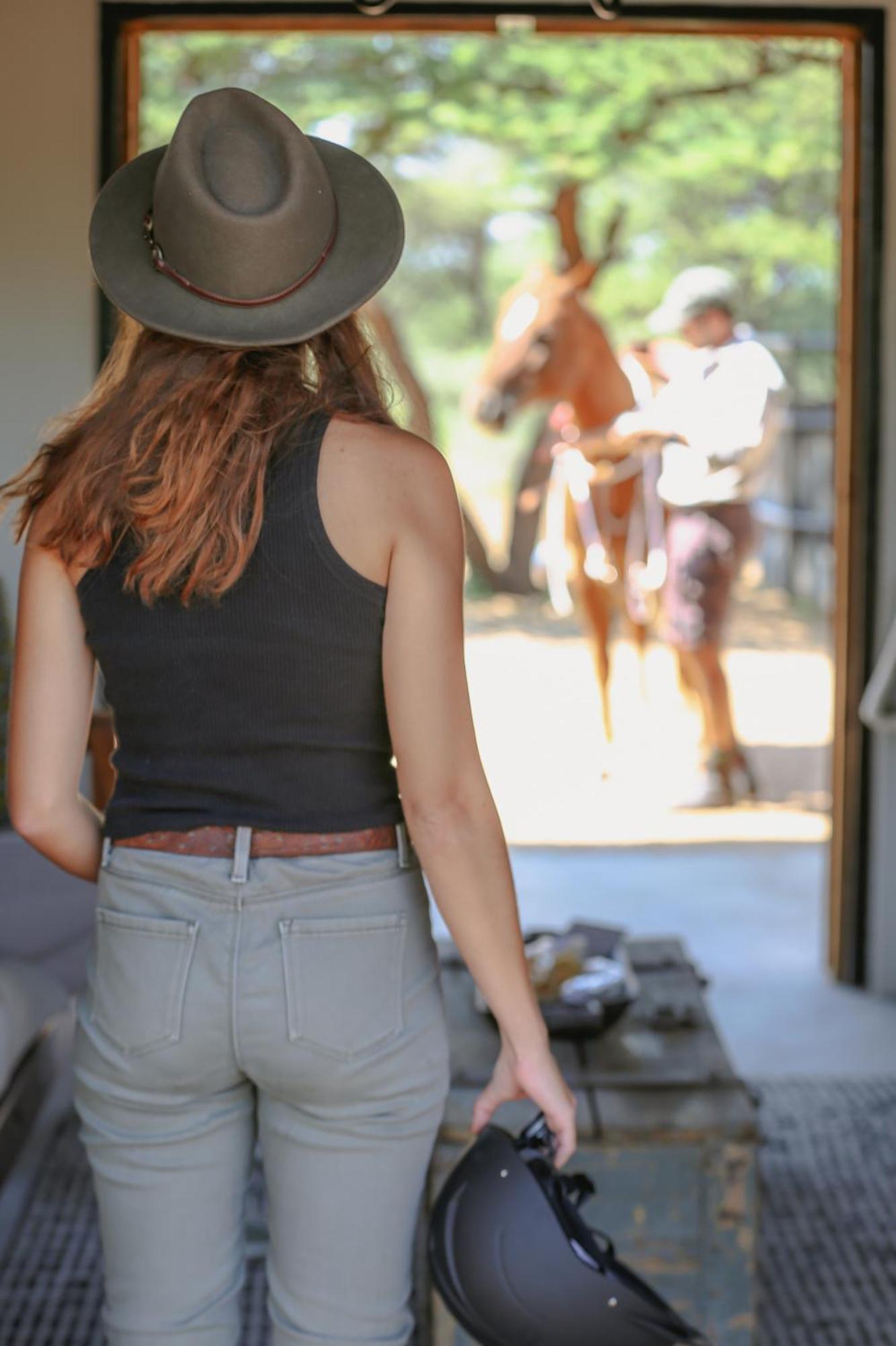 אוצ'יווארונגו Otjiwa Safari Lodge מראה חיצוני תמונה